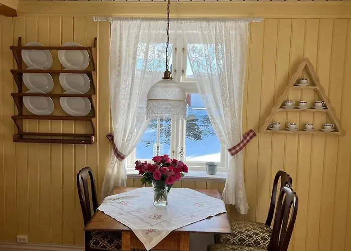 Landlig Og Idyllisk Feriehus *